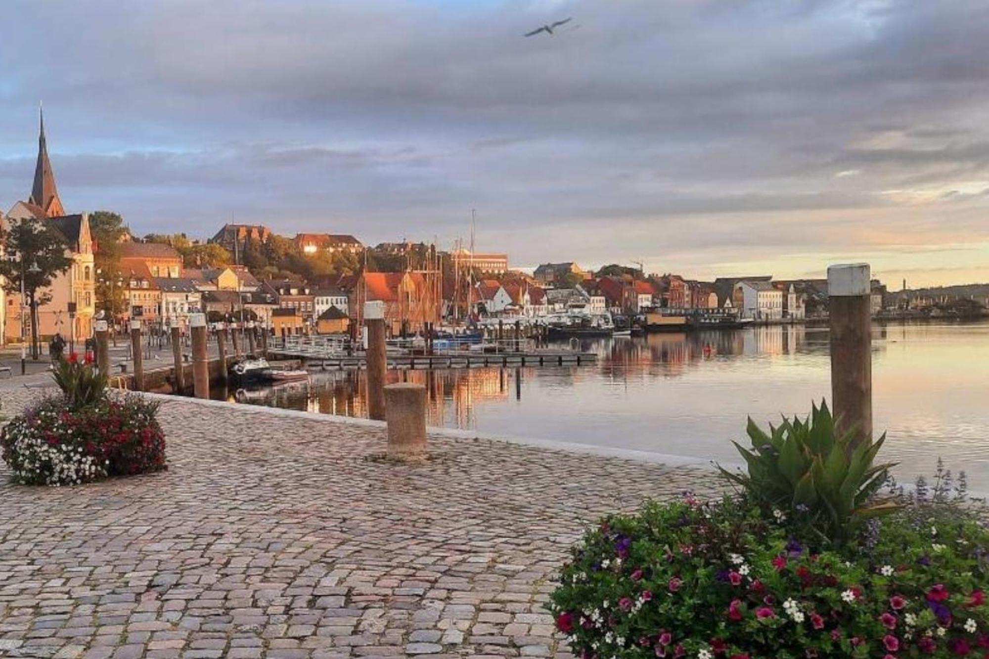 Kuestenliebe -Mit Traumhaftem Meerblick Und Balkon Flensburg Exteriör bild